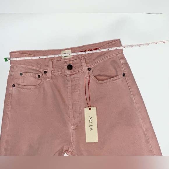 AO.LA by alice + olivia Jeans
28 Waist High Rise REDUCED PRICE - Picture 5 of 14